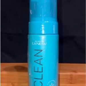 Avon Isa Knox LXNEW Clean Soothing Whipped Oil Cleanser